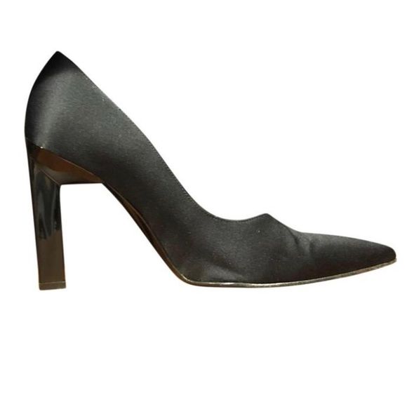 🔥Versus by Versace Satin pumps - Picture 1 of 15